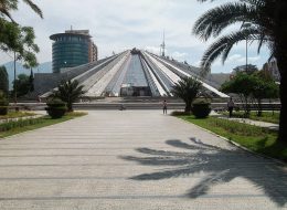 1024px-Tirana_Pyramid